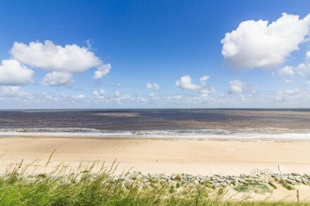 Luxury caravan nearby the beautiful Scratby beach in Norfolk ref 50001A