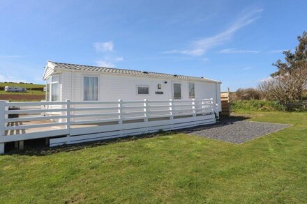 THE CARAVAN - CILAN, family friendly, with a garden in Abersoch