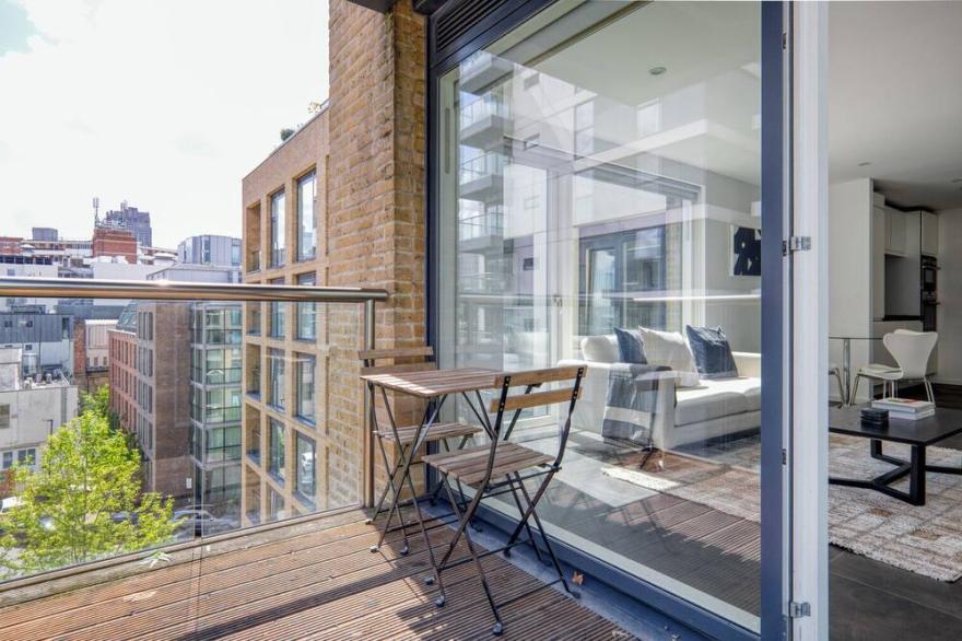 Premium Old Street 1BR w/ Balcony, nr Old Street Station, by Blueground