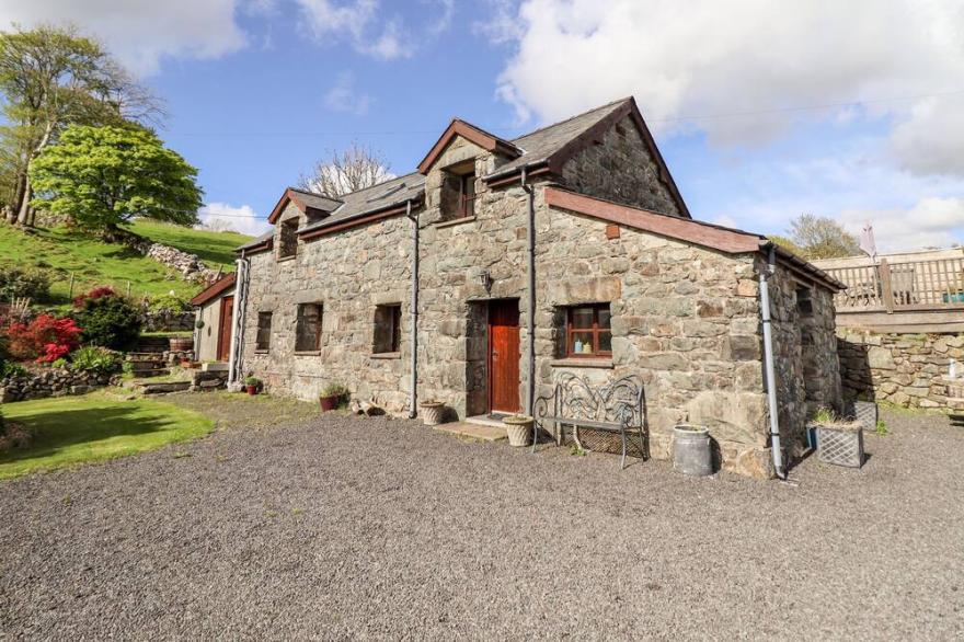 BEUDY PENARDDWNION, pet friendly, with a garden in Dolgellau