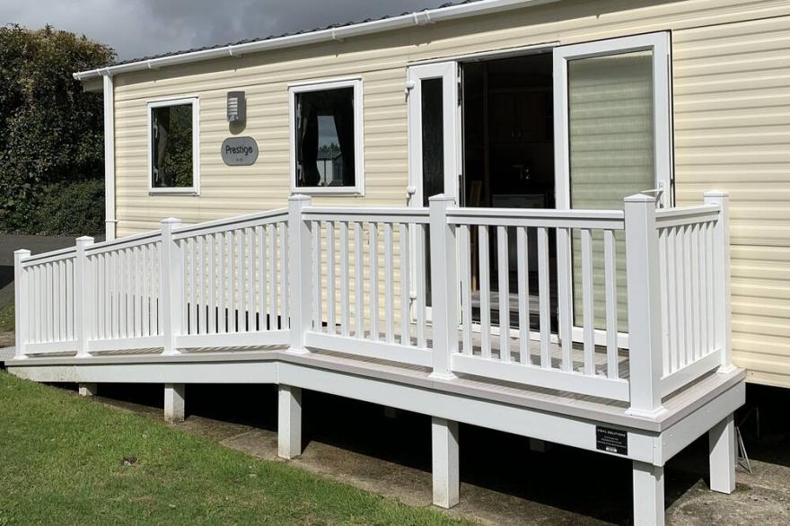 Accessible 2 Bedroom Caravan, Shanklin, Isle Of Wight