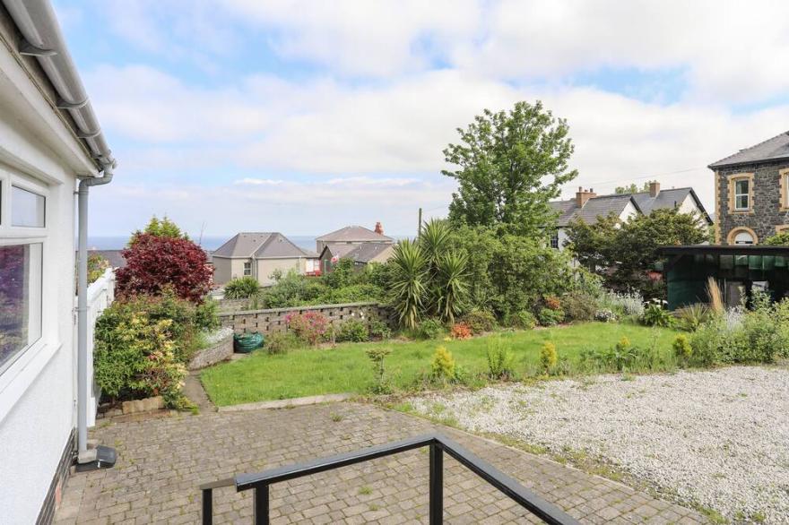 HADDEF PENMAENMAWR, pet friendly, with a garden in Penmaenmawr