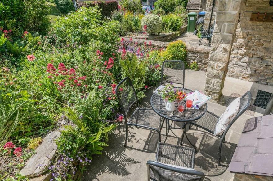 2 bedroom accommodation in Eyam, near Bakewell