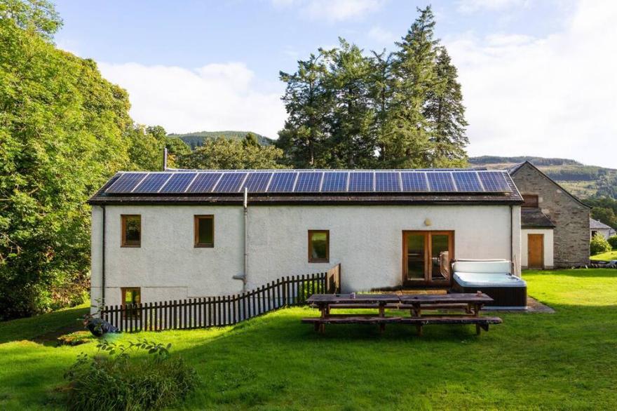 Argyll Mill - Nine Bedroom Villa, Sleeps 14