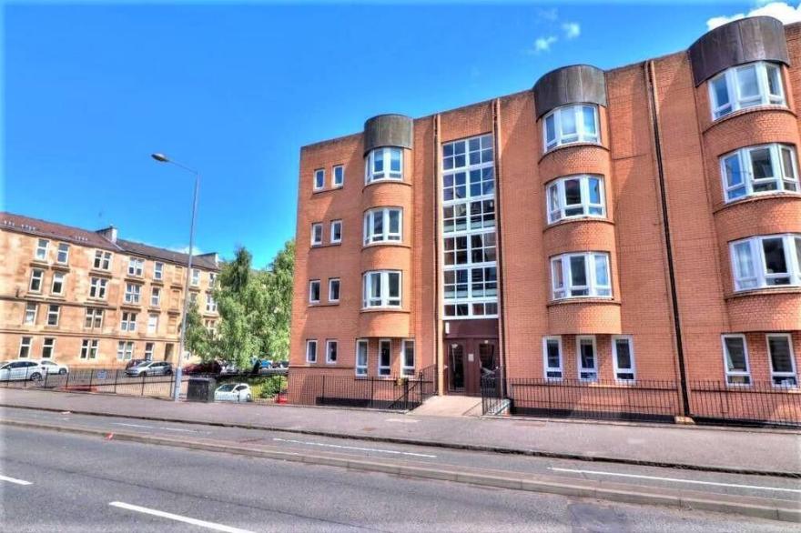 Superb 2 Bed Apartment In Finnieston, Close To SEC, Hydro And City Centre