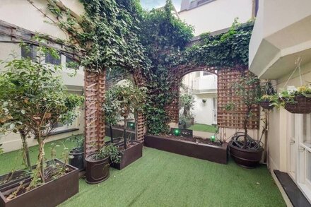 Superior 3 Bedroom Apartment in Belgravia w/Patio