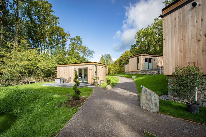Arlesbeck Woodland pod - a holiday Pod that sleeps 2 with an en-suite
