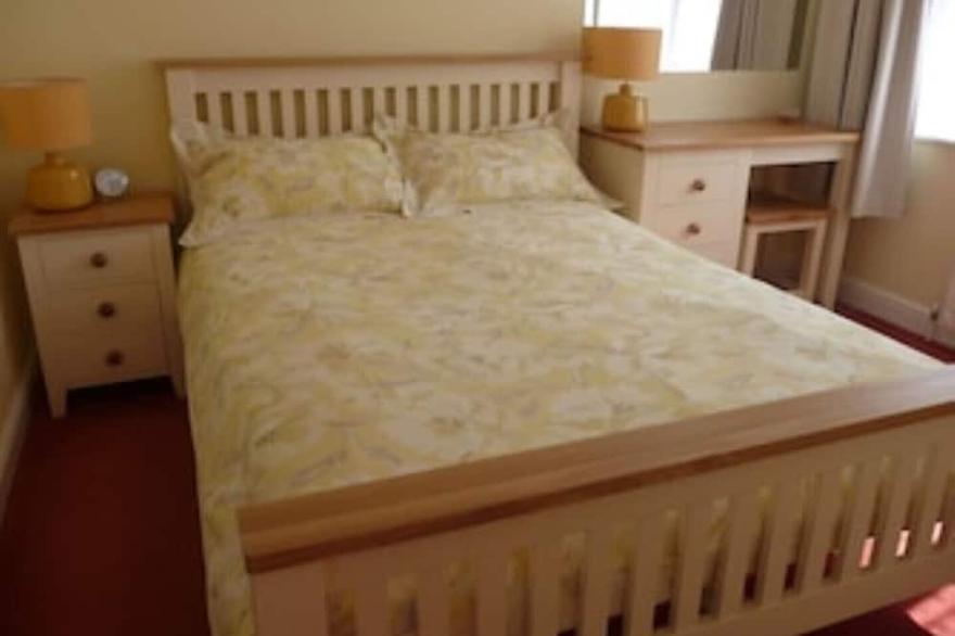 Super Self Catering Apartment Near Salisbury UK
