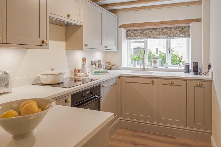 East Barn Cottage - Refurbished Barn Conversion!
