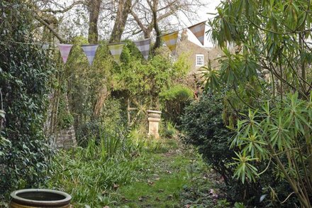 Historic family home near Hampstead Heath by UnderTheDoormat