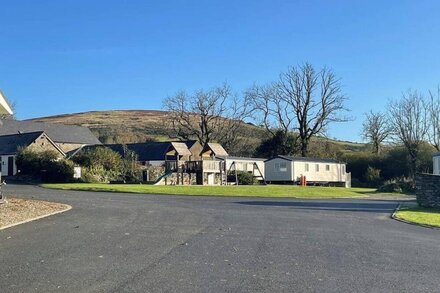 3 bedroom accommodation in Clynderwen