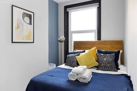 Amber and Blue: Newly Renovated Designer Flat