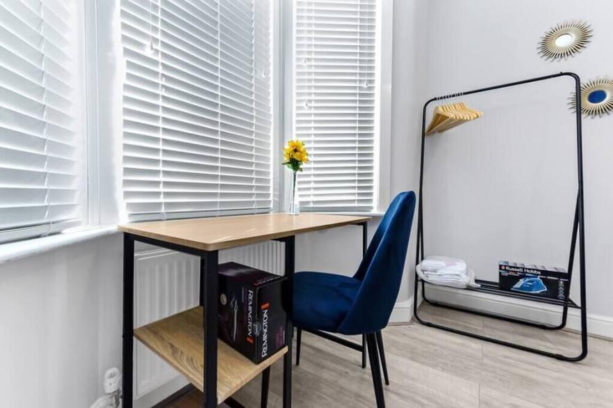 Terrific 1 BD Flat in London