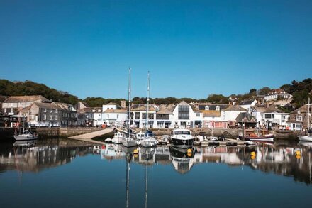 Flat 1 Strand House - Padstow -  an apartment that sleeps 3 guests  in 1 bedroom