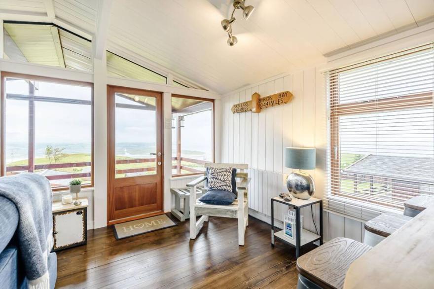 THE LOOK OUT, family friendly, with a garden in Aberdovey