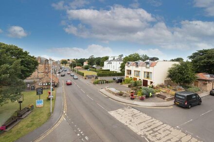 Caddyshacks Gullane, 4 bedroom, 4 bath, Golf / Beach