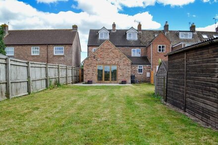 3 bedroom accommodation in Arlingham, near Gloucester