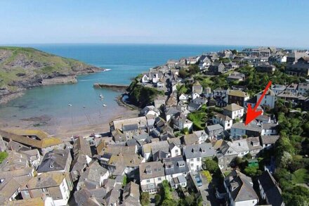 HOMELANDS, pet friendly, character holiday cottage in Port Isaac