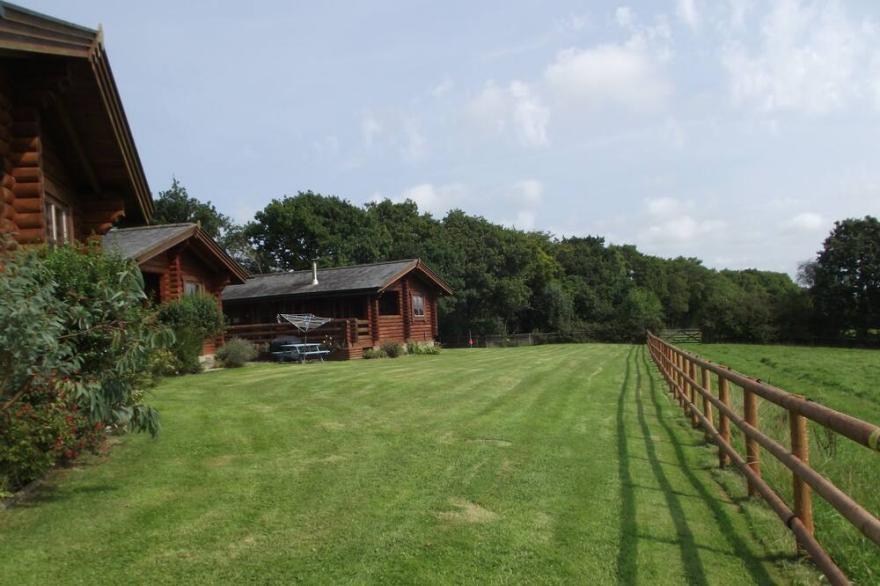 Family-friendly, centrally placed for all parts of Devon, unspoilt countryside