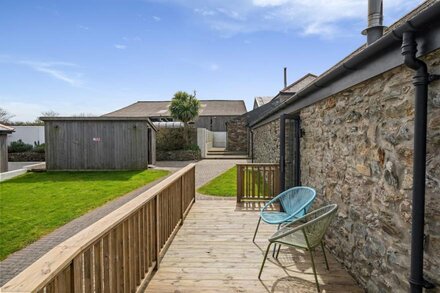 A spacious and beautifully renovated barn conversion with three bedrooms.