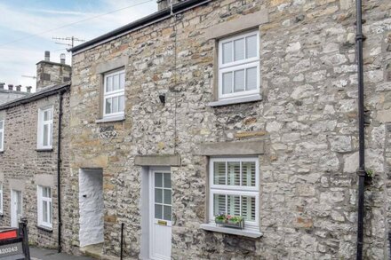 2 bedroom accommodation in Kirkby Lonsdale