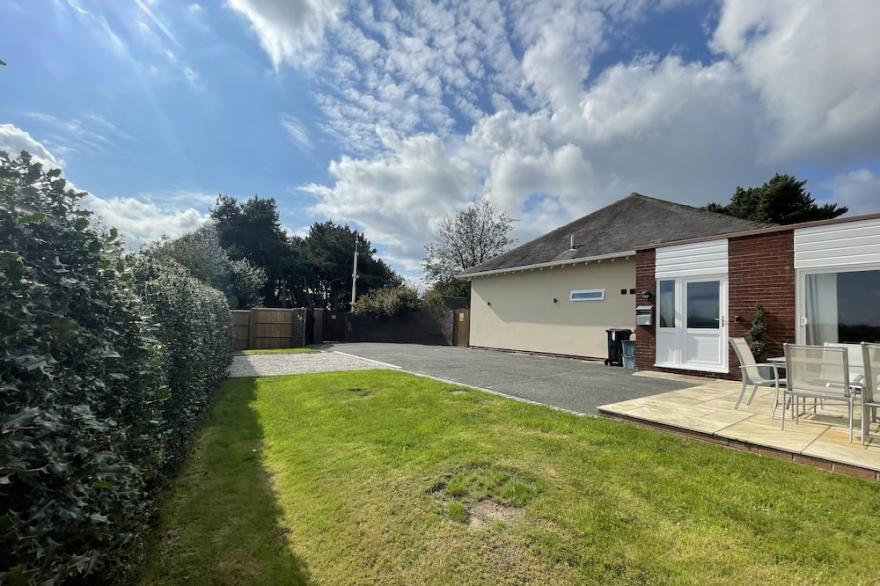 A 3 bed property located on private grounds at the Top of the Ridge in Cheshire.