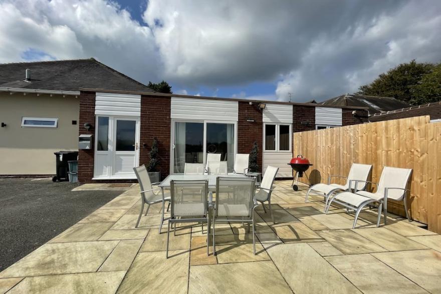A 3 bed property located on private grounds at the Top of the Ridge in Cheshire.