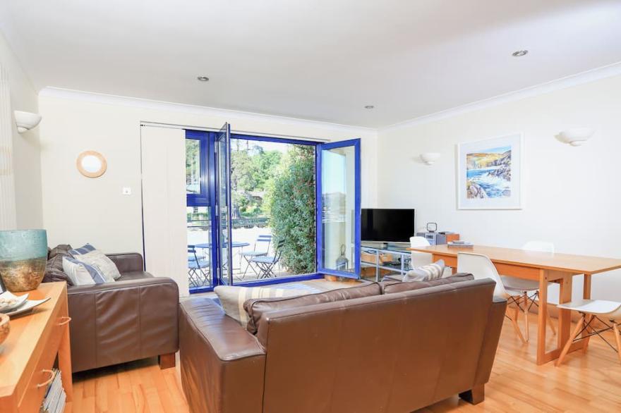 1 CRABSHELL QUAY, family friendly, with a garden in Kingsbridge
