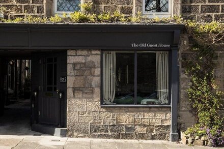 Luxe Design - Boutique Cottage - Heart of Rothbury