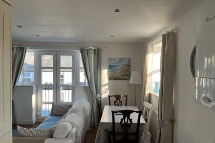 Beau Retreat a Quiet Apartment in Beaumaris Ideal for Family Vacations