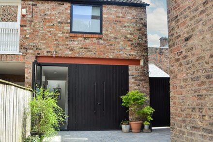 2 bedroom accommodation in York