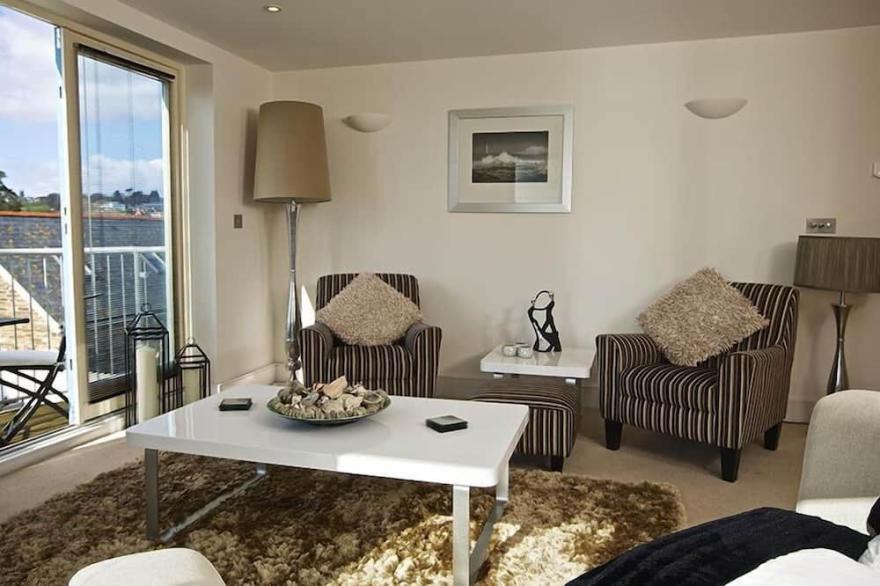 ESTUARY VIEW, pet friendly in Kingsbridge