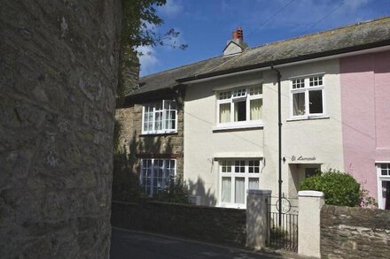 ST LEONARDS, family friendly, country holiday cottage in Salcombe