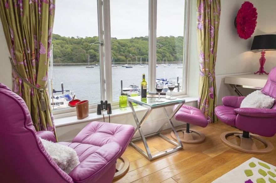 10 DART MARINA, family friendly, luxury holiday cottage in Dartmouth