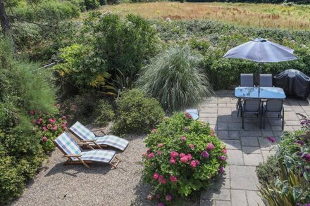 STABLE END COTTAGE, family friendly, with a garden in Malborough