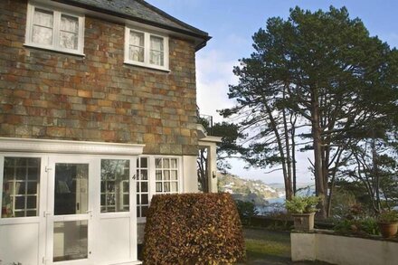 4 RINGRONE, family friendly, with a garden in Salcombe