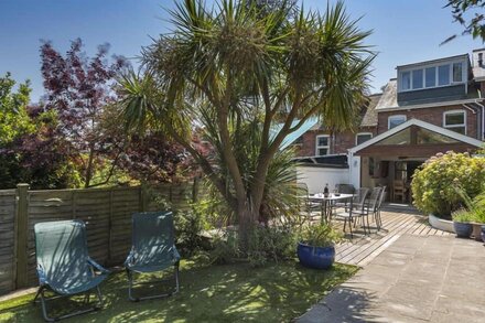 SHIPWRIGHTS, pet friendly, country holiday cottage in Salcombe