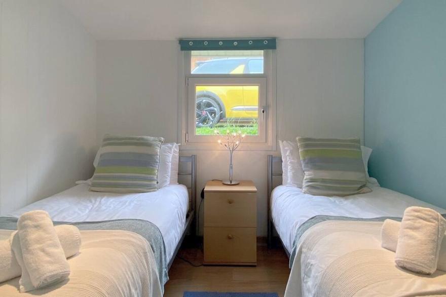 Pass the Keys | Gower BEACH Staycation Caswell Bay - Sleeps 4