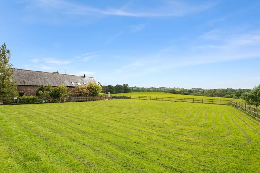 Holiday Cottage & Pool in beautiful South Devon