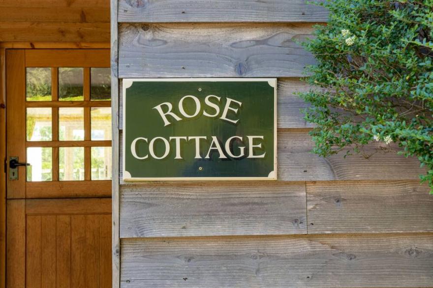 Rose Cottage - Beautiful Family Property In Rural Hampshire