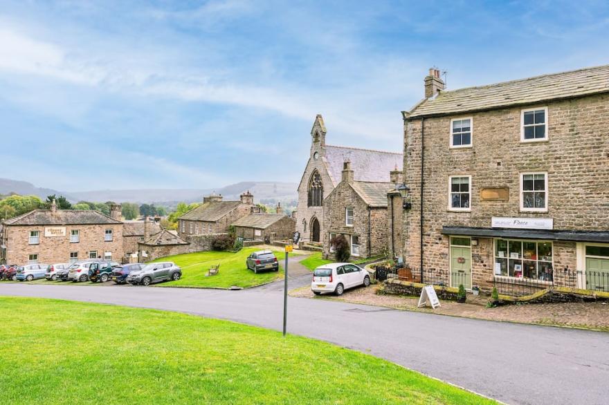Beautiful, 2 Bedroom, First Floor Apartment, At The Heart Of A Busting Dales Village.