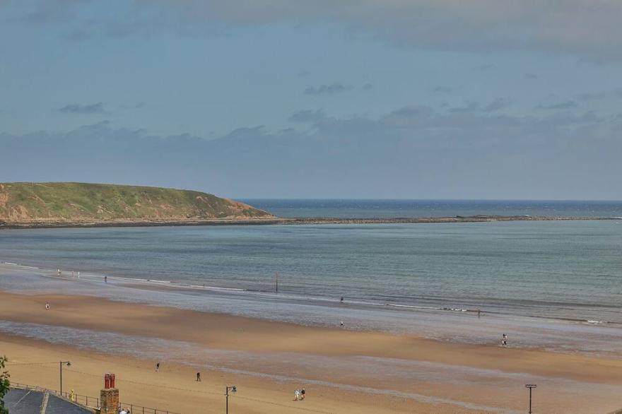 13 Belle House - Apartment 1, 2 bedrooms, 2 bathrooms, parking, 2 mins to beach