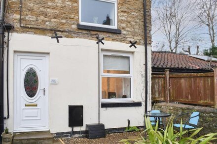 1 bedroom accommodation in East Ayton, near Scarborough