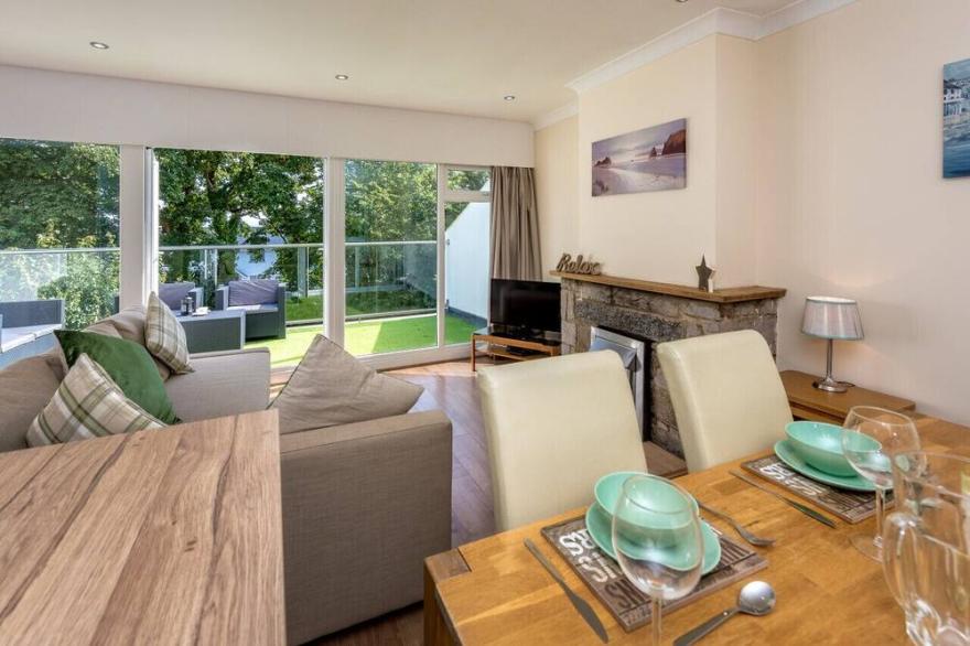 5 Glyn y Marian - Two Bedroom House, Sleeps 5
