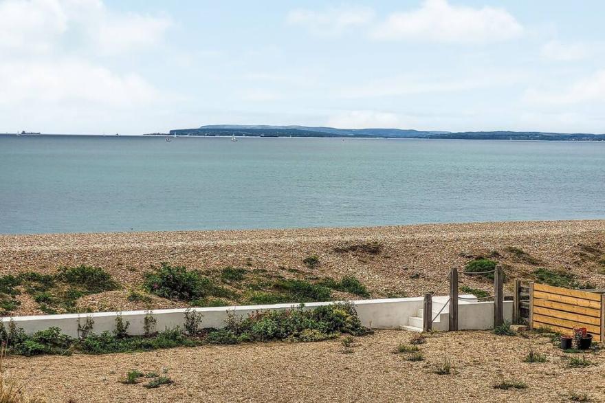 3 Bedroom Accommodation In Hayling Island