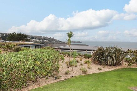 SKY, family friendly, country holiday cottage in Carbis Bay