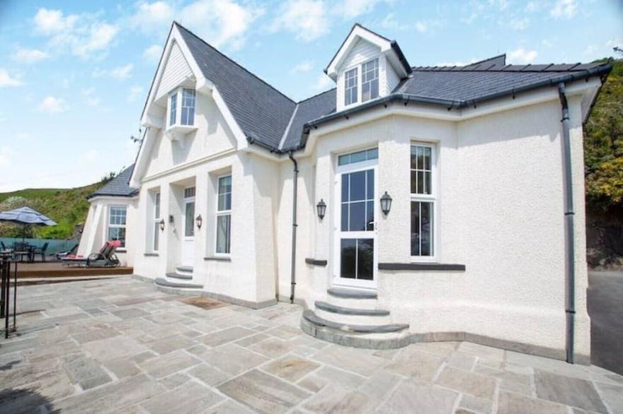 Spectacular Large House With Sea Views - Aberdovey