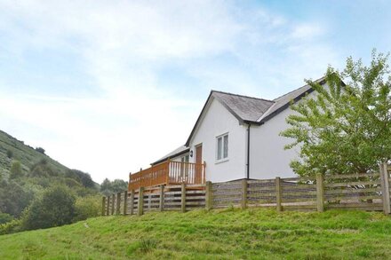 3 bedroom accommodation in Llanfair Caereinion, near Welshpool