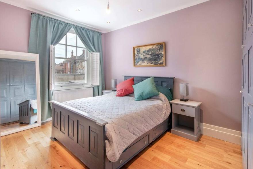 Refurbished 3 bed Norbury Duplex Maisonette