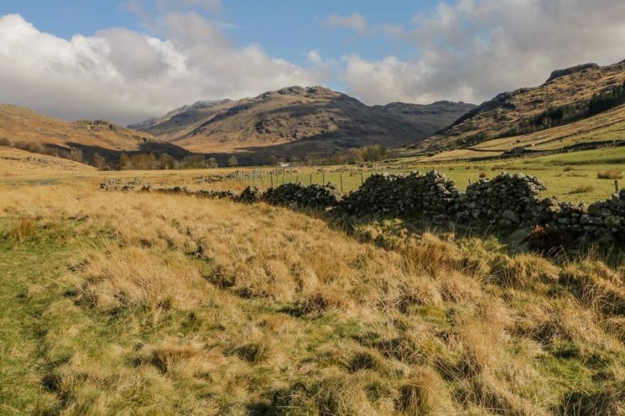 DUDDON VIEW COTTAGE, pet friendly, with open fire in Millom, Cumbria